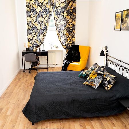 Charming Apartments In The Heart Of Lviv - Valova, Nasypna Str Exterior foto
